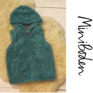Mini Boden Fuzzy Green Vest